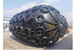 China Hot-selling pneumatic rubber fenders are suspended on both sides of the hull to protect the hull supplier