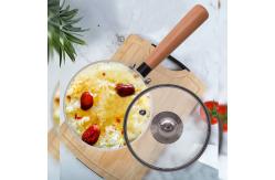 China Kitchen Cookware Borosilicate Glass Pot With Wood Handle supplier