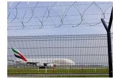 China Razor Barbed Wire Anti Climb Airport Security Fencing supplier