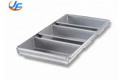 China RK Bakeware China-Chicago Metallic 3 Straps Glazed Cinnamon Package Roll Pan supplier
