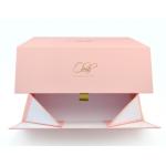 Gold Foiled Sturdy Magnetic Cardboard Box 2mm Thickness Pink Printed for sale