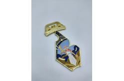 China Custom Olympic Style Medals Ribbon Attachment Marathon Finisher Medal Diecast supplier