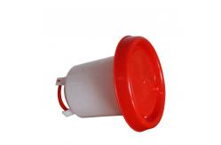 China Poultry Automatic Animal Water Drinker PP Chicken Drinker Bucket For Chicken supplier