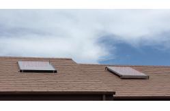 China Portable Solar Water Heater Freeze Resistant Flat Panel Solar Collector supplier