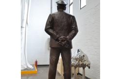 China Casting 1.8m Bronze Military Statue Patina Finish supplier