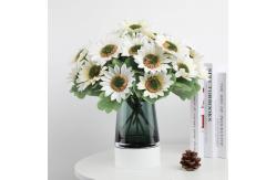 China 20x27cm Artificial Sunflower Bouquet Made of Durable Plastic for Long-Lasting Beauty supplier
