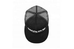China Plain Sport Embroidered Flat Brim Snapback Hats 100% Polyester Material 56-60cm supplier