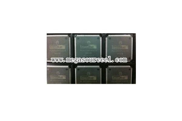 Integrated Circuit Chip 32-Bit Modular Microcontroller MC68332GCFC16 MOTOROLA QFP