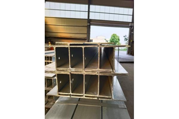 Highway Fence Galvanized H Beam Retaining Wall Columns Customizable