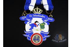 China Durable Custom Insert Medals , Crown Awards Medals Antique Silver Plating supplier