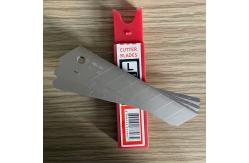 China 8 Segments Silver 18mm Cutting Knives For Versatile Cutting Applications supplier