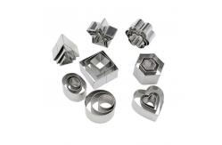 China ODM Christmas Halloween 24PCS Biscuit Cookie Cutter Set SS430 Kitchen Baking Tools supplier