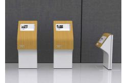 China Multi Touch Screen Photo Kiosk / LCD Advertising Kiosk For Star Rated Hotels supplier