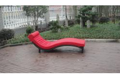 China Modern Swimming Pool Waterproof Rattan Sun Lounger With Cushion supplier