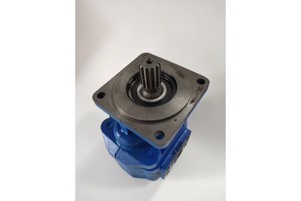 Cast Iron Marterial Excavator Spare Parts OEM Excavator Engine Pump