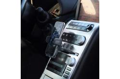 China Adjustable Car Universal CD Player Phone Holder 360 Degree Rotation supplier