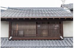 China Artisanal Japanese Ceramic Roofing Tile Insulating Clay Handmade Craftsmanship Enhances Classic Architecture supplier