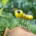Artistic Decorative Metal Ants Garden Ornaments Weatherproof for sale