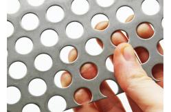 China Round Square Hexagonal 304 Stainless Steel Punched Metal Sheet Customizable Hole Shapes Control supplier