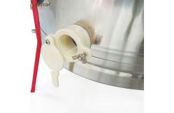 China Metal Stands SS Honey Extractor Manual Honey Processing Machine 4 Frames supplier