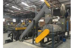 China Waste 2000kg/Hr Plastic Recycling Line Pet Bottles Crushing Washing Drying Machine supplier