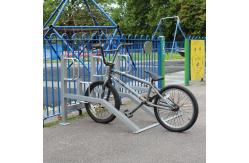China Multiple Station Cycle Rack From China Metal Fabrication Factory supplier