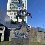 Mirror Polished Stainless Steel Sculpture Artists Monument Statue for sale
