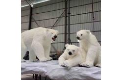 China Theme Parks Authentic Animatronic Polar Bear With Voice And Animal Sounds supplier