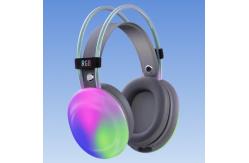 China Bluetooth Headphone Bluetooth 5.3 40mm Speaker 800mAh Battery Lightweight Design supplier