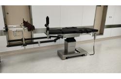 China Medical Operating Room Equipment Cheap Adjustable Surgical Electrical Hydraulic Operating Medical Table Price supplier