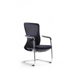 OEM ODM 68*64*114mm Mesh Swivel Office Chair With Footrest