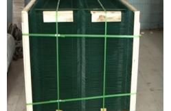 China Galvanized 3D Curved Fence Welded Mesh Fence With Ground Post supplier