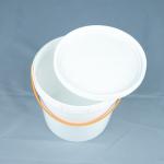 Smooth Surface Plastic Bucket with Screen Printing for Secure Food Packaging.