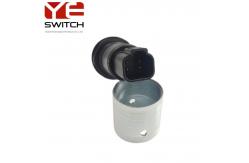 China Waterproof 0.5A Lawn Mower Pto Switch Micro Momentary Switch supplier