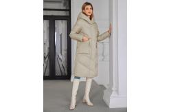 China Long Women's Winter Quilted Coat Fashionable Down Jacket with Regular Fit supplier