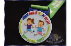 China Personalized Childrens Plastic Medals , Fun Run Medals Non Enamel supplier