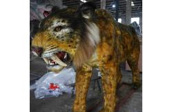 China Full Size Animatronic Saber Toothed Cat Weatherproof For Theme Park supplier