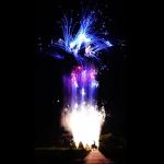 Chinese Customized 100 Shots Pyrotechnic Consumer Cake Fireworks For New Year for sale