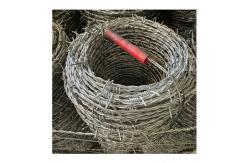 China Standard Galvanized BWG16 Double Strand Barbed Wire Fence With Handle supplier