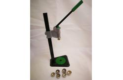 China Hand Held Bench Top Beer Bottle Capper Customized 600 - 1800 Bottles / Hour supplier