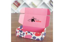 China Recyclable CMYK Takeout Paper Box For Garment Packaging supplier