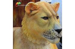 China Smooth Texture Fiberglass Lions Waterproof For Theme Park supplier