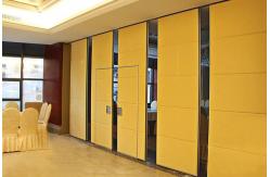 China Heat Insulation Folding Movable Office Partition Walls With Multi Direction Wheels supplier