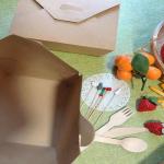 Customized Disposable Economic Friendly Kraft Paper Food Container Takeout Box With Bamboo Pick Set for sale