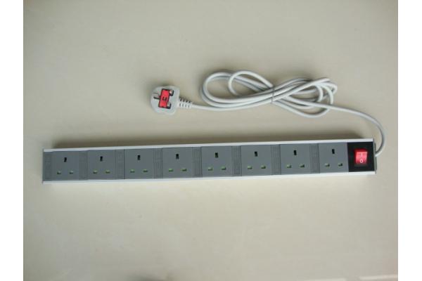 UK European Power Strip Power Distribution Units 8 Outlet with Aluminum Shell