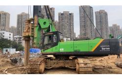 China Hydraulic Foundation Ground Screw Pile Drilling Machines 360 KN.M Max Torque supplier