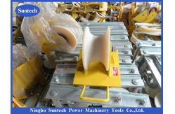 China 9.8kg Protecting Cable Manhole Roller With Aluminum Wheel supplier
