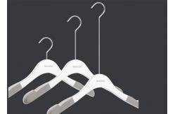 China Solid Wooden Painting White Clothing Store Hangers With Different Hook OEM Service supplier
