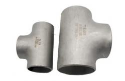 China Threaded Connection Butt Weld Reducing Tee Sand Blasting In Various Industries supplier