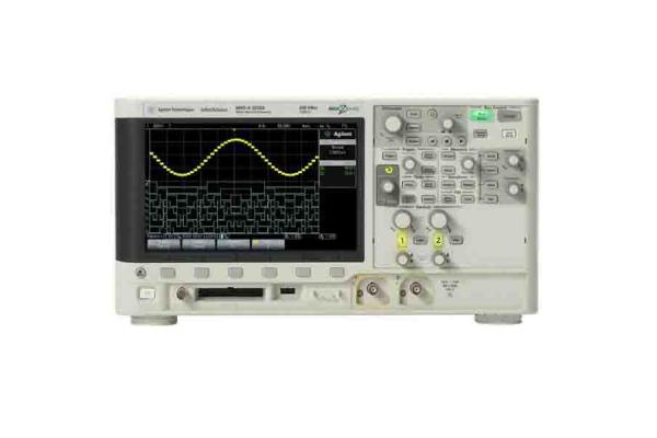 2/4channels Digital Oscilloscope deep memory digital storage